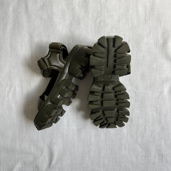 Prada Chunky Sandals in Olive Green Leather - Size 39 - Picture 8 of 10